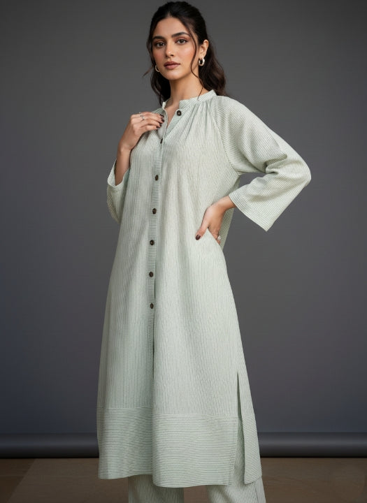 Yarn Dyed Cotton 2-Piece with Wooden Buttons