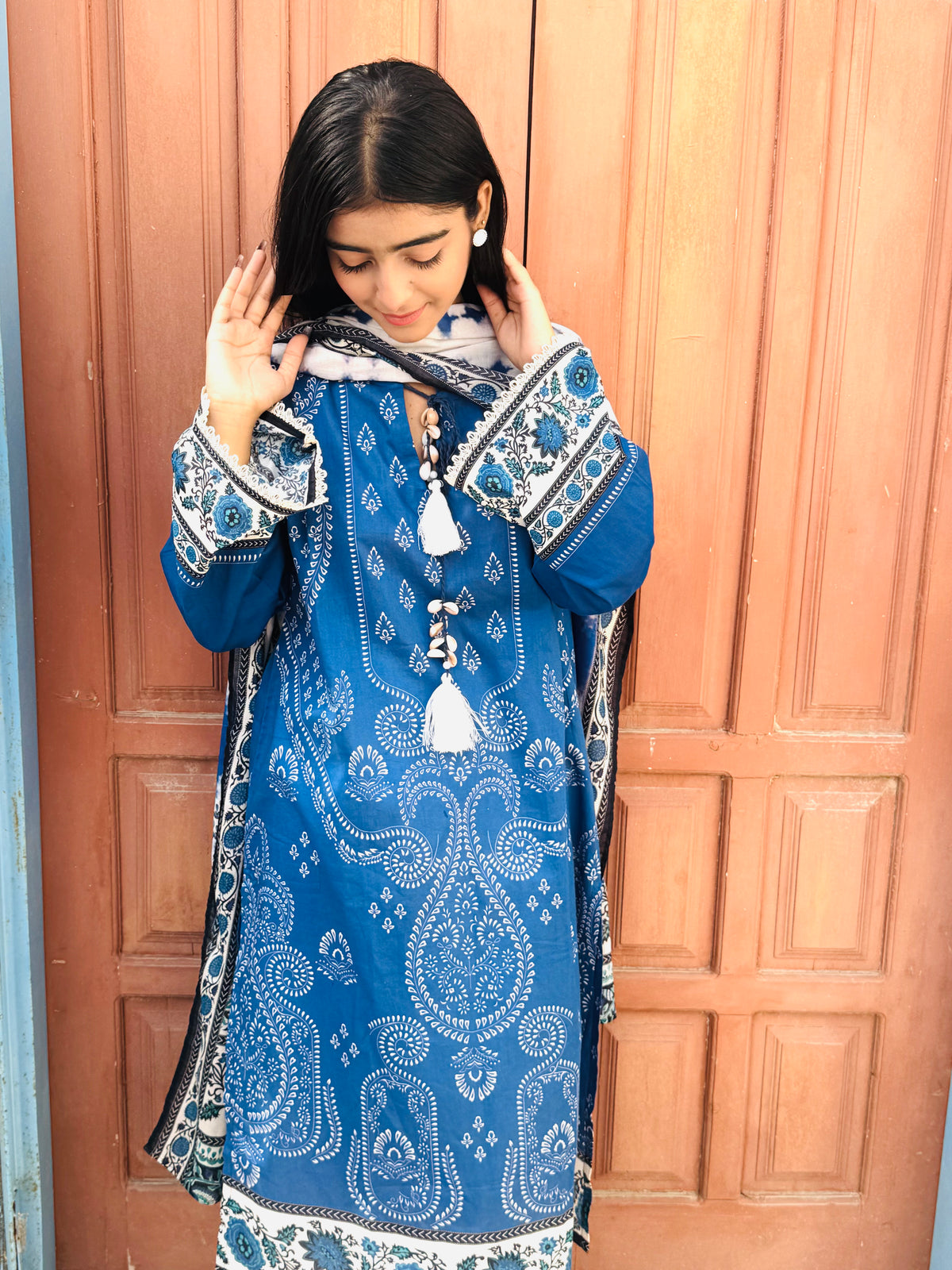 Printed Lawn Stitched 3 Piece Suit