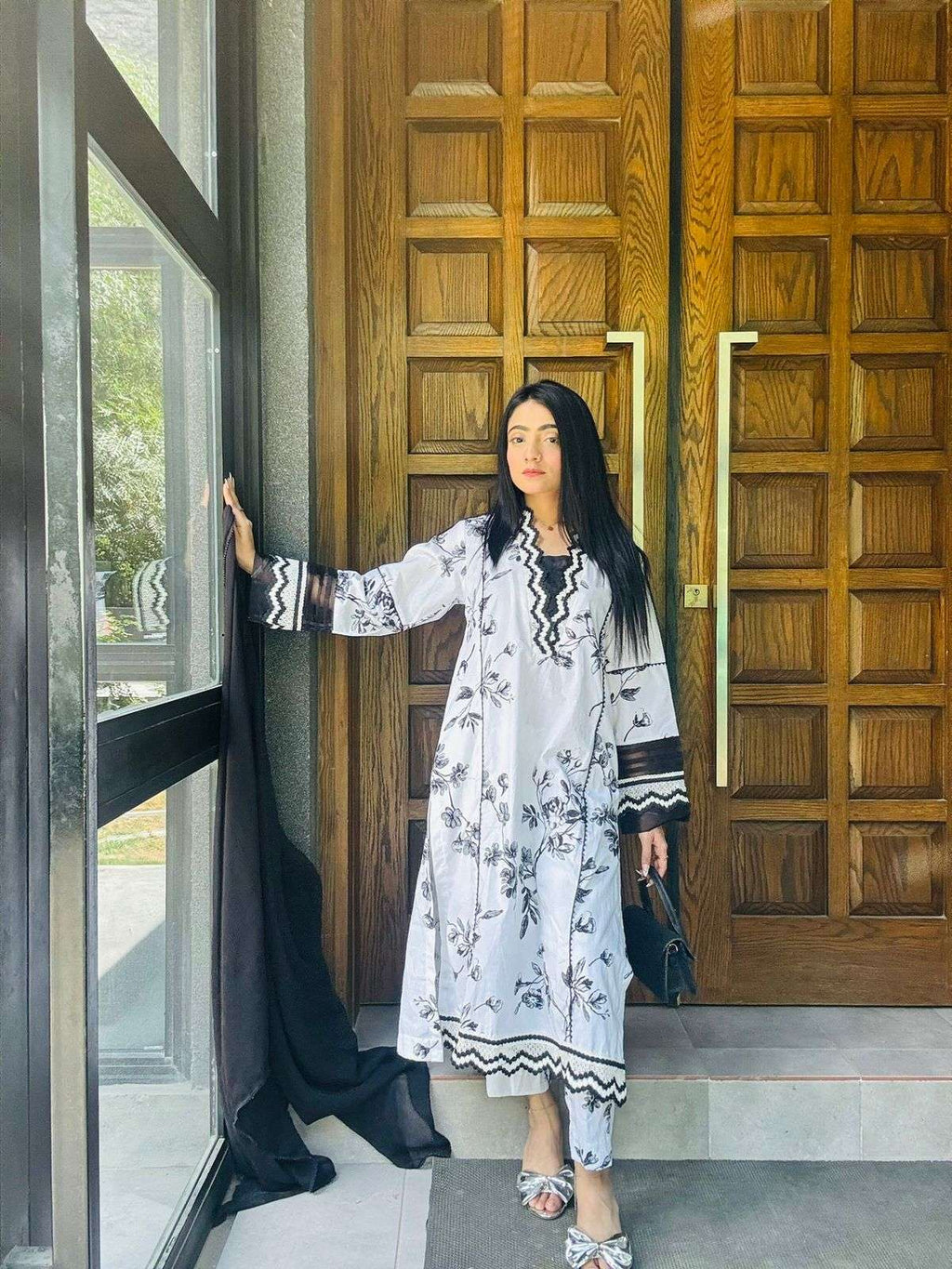 2 Piece Cotton Embroidred Suit