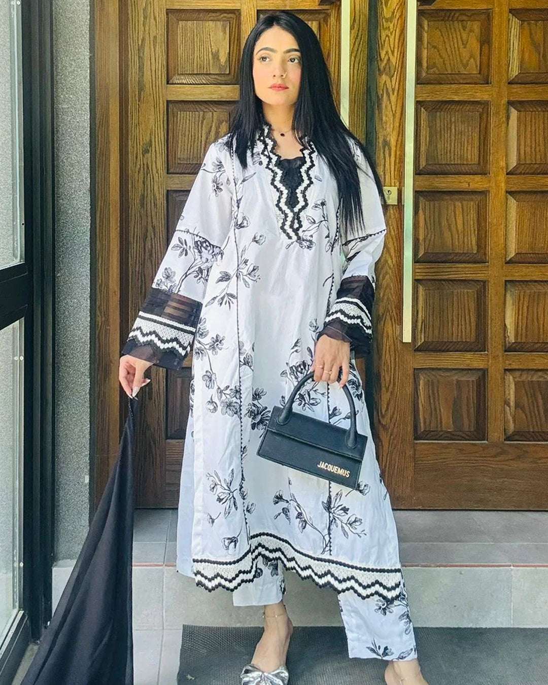 2 Piece Cotton Embroidred Suit